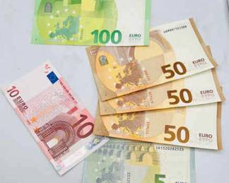 (6) Foreign Currency Euros in Varying Denominations