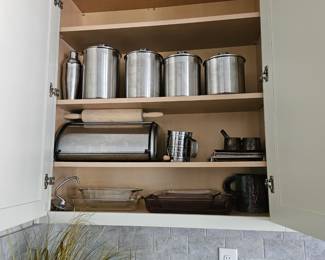 *Stainless steel canister set
*Stainless steel bread box 
*Glass cookware
*Variety of cookbooks 
