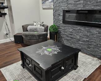 *Solid wood cocktail table 
*Gray area rug