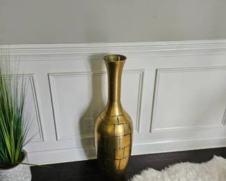 *Gold Accent Vase