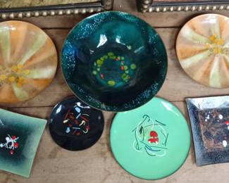 Collection Vintage Enamel Bowls