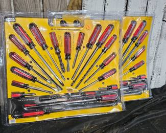 SCREWDRIVER TOOL LOT