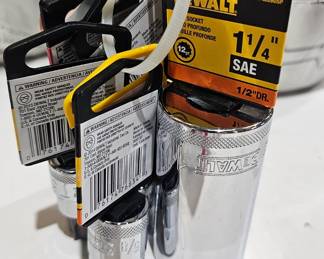 DEWALT