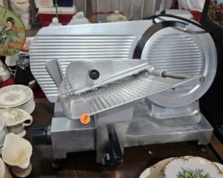 MEAT SLICER