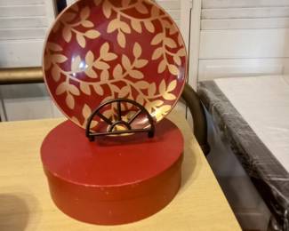 Vintage Red Leaf /Vine Serving Plates