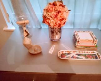 Vintage DresserTrinkets