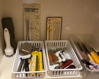 Knives, cheese knives, etc.