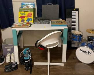 Desk and chaird