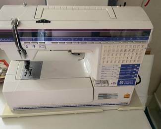 Husqvarna Viking Embroidery Sewing Machine