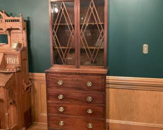 Fine antique Sheraton mahogany secretary
