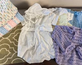 Beautiful Lot Of Baby Clothes, with Blankets. This is a beautiful to of baby clothes including had knit/crochet sweaters, classics rompers and the beautiful things to celebrate a baby. Lot includes hand crochet blanket in beautiful condition.
Note photos for details and condition. Measurements taken under field conditions are approximate within 1/2". Feel free to reach out with any questions.
Items are heavy and we do not assist with loading. Be sure to bring adequate help and a large enough vehicle for large items. If you need assistance, call Denny for an estimate for delivery. (720) 393-0204.
