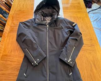Obermeyer Women's Ski Jacket and Pants Set Women’s Size 10. Year: 2021, Brand: Obermeyer, Model: Women's Ski Jacket (Size 10) and Pants. Outfit is designed for winter sports with insulated lining and waterproof material. Jacket is in beautiful condition with little sign of wear and use. Pants are also in good condition. Headband included, to keep those ears warm!
Note photos for details and condition. Measurements taken under field conditions are approximate within 1/2". Feel free to reach out with any questions.
Items are heavy and we do not assist with loading. Be sure to bring adequate help and a large enough vehicle for large items. If you need assistance, call Denny for an estimate for delivery. (720) 393-0204.