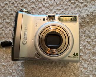 Year: 2005, Brand: Canon, Model: PowerShot A520, includes camera and carrying case.
Note photos for details and condition. Measurements taken under field conditions are approximate within 1/2". Feel free to reach out with any questions.
Items are heavy and we do not assist with loading. Be sure to bring adequate help and a large enough vehicle for large items. If you need assistance, call Denny for an estimate for delivery. (720) 393-0204.