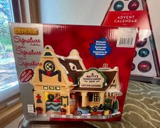 This is a lot of Christmas Decor that includes a set of cookie cutters, shatter proof ornaments and a Starbucks Advent Calendar. There is no gift card in the Starbucks set, but the ornaments can be re-filled and and re-used or repurposed.
Note photos for details and condition. Measurements taken under field conditions are approximate within 1/2". Feel free to reach out with any questions.
Items are heavy and we do not assist with loading. Be sure to bring adequate help and a large enough vehicle for large items. If you need assistance, call Denny for an estimate for delivery. (720) 393-0204.