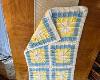 This is a crochet blanket with beautiful craftsmanship, beautiful condition with little sign of wear.
Note photos for details and condition. Measurements taken under field conditions are approximate within 1/2". Feel free to reach out with any questions.
Items are heavy and we do not assist with loading. Be sure to bring adequate help and a large enough vehicle for large items. If you need assistance, call Denny for an estimate for delivery. (720) 393-0204.