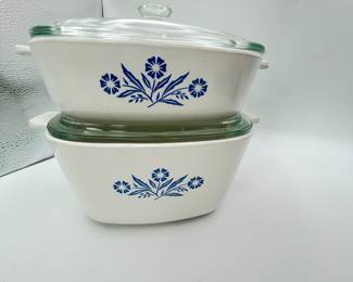 This lot includes two vintage corralled casserole dishes, a ceramic tea canister with blue dots, a blue decorative plate and a figure of a chef riding a bicycle with a tray of wine and cheese. Fun items to spruce up a kitchen for spring.
Note photos for details and condition. Measurements taken under field conditions are approximate within 1/2". Feel free to reach out with any questions.
Items are heavy and we do not assist with loading. Be sure to bring adequate help and a large enough vehicle for large items. If you need assistance, call Denny for an estimate for delivery. (720) 393-0204.
