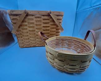 Set of Longaberger Baskets - Longaberger Magazine Basket, Round Basket.
This is a set of two Longaberger Baskets, one Magazine Basket (approx. 14" x 10") and a round basket with leather handles (approx. 6" height, 10" diameter). Both are in very good condition with little signs of wear and tear.
Note photos for details and condition. Measurements taken under field conditions are approximate within 1/2". Feel free to reach out with any questions.
Items are heavy and we do not assist with loading. Be sure to bring adequate help and a large enough vehicle for large items. If you need assistance, call Denny for an estimate for delivery. (720) 393-0204.