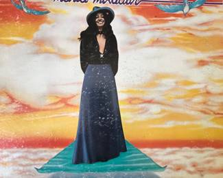 Vinyl Record Collection John Stewart, Maria Muldaur, Cat Stevens Autographed and more
Includes the following albums: 1974 - Ohio Players - Skin Tight, 1970 - Cat Stevens - Tea for the Tillerman , 1973 - Maria Muldaur - Maria Muldaur, 1974 - John Stewart - California Bloodlines.
Album from Cat Steven’s is autographed.
Note photos for details and condition. Measurements taken under field conditions are approximate within 1/2". Feel free to reach out with any questions.
