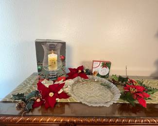 Holiday Decor Auction Lot - Pfaltzgraf Winterberry
Includes: 2023 Platzgraf Winterberry Candle Holder, Decorative Plastic Plate, Holiday Poinsettia Decor, 2023 Paw Print Ornament.
Note photos for details and condition. Measurements taken under field conditions are approximate within 1/2". Feel free to reach out with any questions.
Items are heavy and we do not assist with loading. Be sure to bring adequate help and a large enough vehicle for large items. If you need assistance, call Denny for an estimate for delivery. (720) 393-0204.