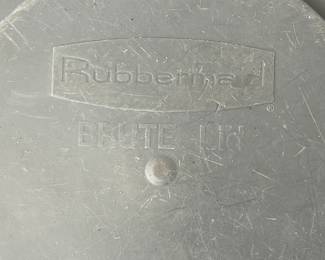 Rubbermaid Brute Trash Can