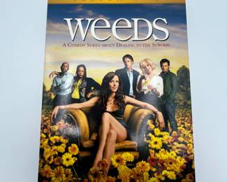 Weeds: Season Two DVD Collection. 2006, Lionsgate, DVD
Note photos for details and condition. Measurements taken under field conditions are approximate within 1/2". Feel free to reach out with any questions.