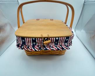 Longaberger Cake Basket. Longaberger Cake Basket with insert. Includes a patriotic fabric lining. Beautiful Condition!
Note photos for details and condition. Measurements taken under field conditions are approximate within 1/2". Feel free to reach out with any questions.
Items are heavy and we do not assist with loading. Be sure to bring adequate help and a large enough vehicle for large items. If you need assistance, call Denny for an estimate for delivery. (720) 393-0204.
