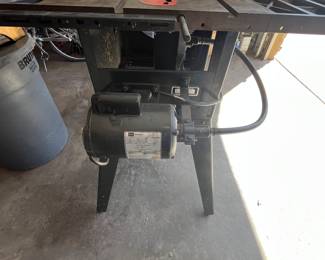 Craftsman, Model: 113.241691. Features Delta Flex Drive, includes accessories and base.
Note photos for details and condition. Measurements taken under field conditions are approximate within 1/2". Feel free to reach out with any questions.