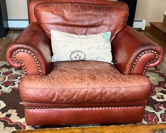 Well Loved Sofa and Chair
This is a well loved set that still has a lot of life if given some TLC. Hardwood Frame, Couch is 88” Long x 39” deep. Chair is 43” Wide x 39” Deep. Super comfortable. Item is heavy. Winner must bring adequate help and vehicle size for pick up.
Note photos for details and condition. Measurements taken under field conditions are approximate within 1/2". Feel free to reach out with any questions.