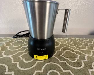 Milk Frother. This is a milk frother that both heats and froths! Working condition for the home barista and coffee lovers.
Note photos for details and condition. Measurements taken under field conditions are approximate within 1/2". Feel free to reach out with any questions.
Items are heavy and we do not assist with loading. Be sure to bring adequate help and a large enough vehicle for large items. If you need assistance, call Denny for an estimate for delivery. (720) 393-0204.
