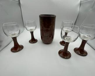 Clay Wine Cooler with Matching Wine Glasses. Beautiful handcrafted set of wine glasses with matching cooler. Excellent used condition.
Note photos for details and condition. Measurements taken under field conditions are approximate within 1/2". Feel free to reach out with any questions.
Items are heavy and we do not assist with loading. Be sure to bring adequate help and a large enough vehicle for large items. If you need assistance, call Denny for an estimate for delivery. (720) 393-0204.