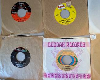Bill Wither, Martin Gaye, The Ramsey Lewis Trio, Sonny Charles and more! Huge lot of 45’s from top artists from some of the greats! Bill Wither, Marvin Gaye, The Ramsey Lewis Trio and more!
Note photos for details and condition. Measurements taken under field conditions are approximate within 1/2". Feel free to reach out with any questions.
