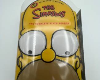 Simpsons Season Six Collectors Edition - Homer and the Crayon. This is the special Collector’s Edition of Season 6. Did Homer get the crayon removed? Watch and find out! Don’t miss out on this piece of Gen-Ex/Millennial memorabilia!
Note photos for details and condition. Measurements taken under field conditions are approximate within 1/2". Feel free to reach out with any questions.