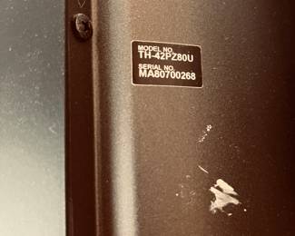 Year: 2008, Brand: Panasonic, Model: TH-42PZ80U. Features a sleek black design, wall-mount and Roku stick included, in good condition.
Note photos for details and condition. Measurements taken under field conditions are approximate within 1/2". Feel free to reach out with any questions.
Items are heavy and we do not assist with loading. Be sure to bring adequate help and a large enough vehicle for large items. If you need assistance, call Denny for an estimate for delivery. (720) 393-0204.