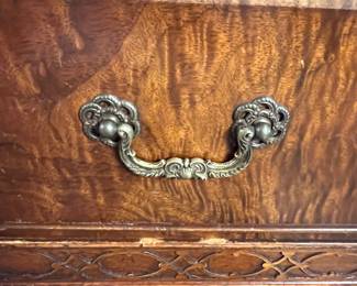 Gorgeous Antique Hard Carved Buffet. Gorgeous hand carved antique buffet. Piece is made of mahogany with burl veneer to accent drawer fronts and doors. Beautiful brass hardware adds a finishing touch. There is a glass top cut to fit to protect the top. See photos for condition.
35 1/2" Tall x 63 1/2" Long x 20" Deep
Note photos for details and condition. Measurements taken under field conditions are approximate within 1/2". Feel free to reach out with any questions.
Items are heavy and we do not assist with loading. Be sure to bring adequate help and a large enough vehicle for large items. If you need assistance, call Denny for an estimate for delivery. (720) 393-0204.