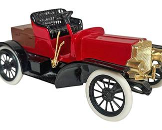 Die Cast 1907 John Deere Red Roadster Car