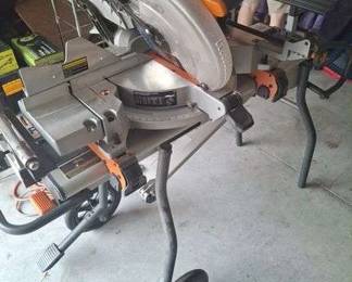 Portable heavy duty circular saw
