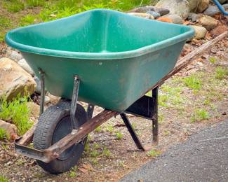 True Temper Wheel Barrow