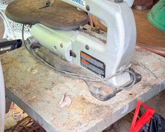 Dremel Model 1680 16" Variable Speed Scroll Saw