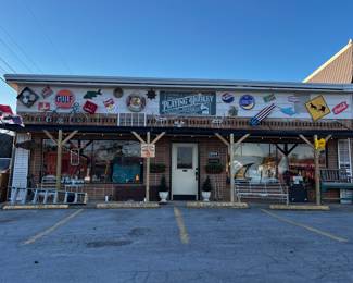 Located 8959 Dayton Pike Soddy Daisy TN 37379
NEXT TO SHARP’S AND HOMEFOLKS