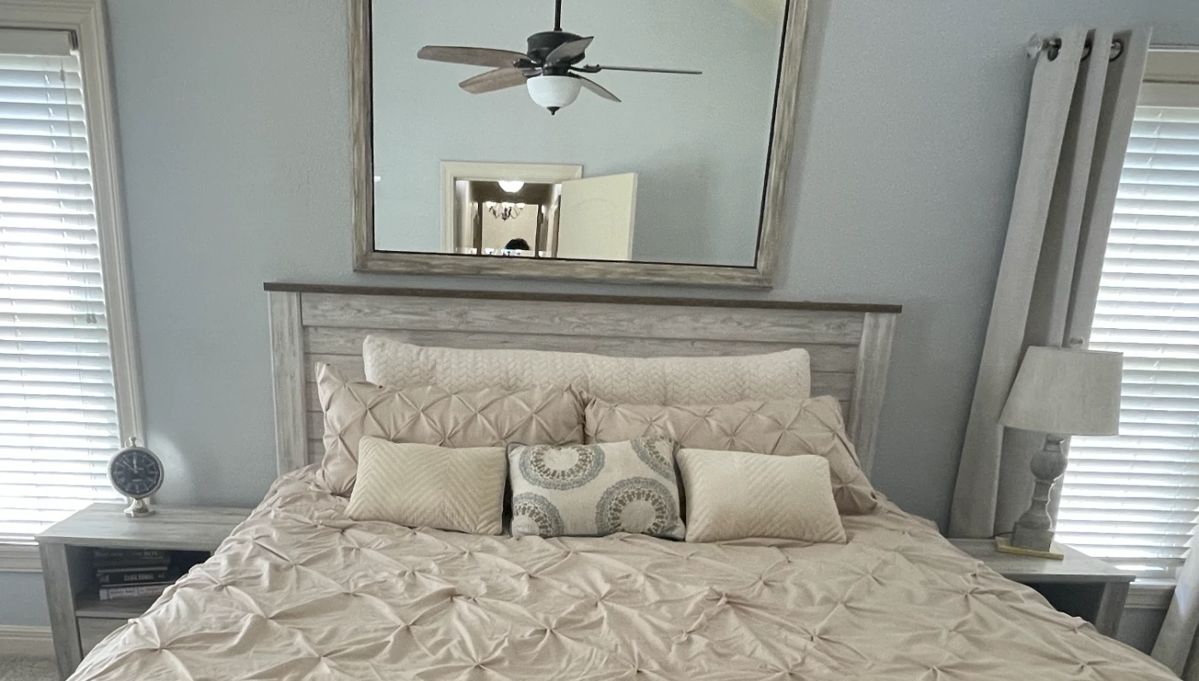 Beds! King, Queen, Full, & Twin (headboard only)...take your pick!