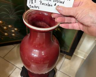 SANG DE BOEUF CHINESE OXBLOOD VASE