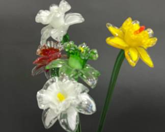 Blown glass daffodils (5)