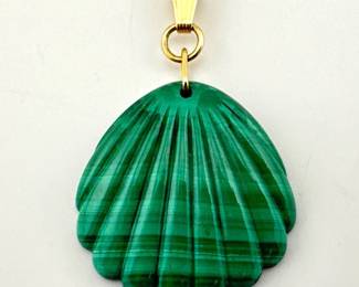 14kt malachite shell pendant