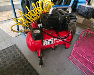 Fini 3 Gallon 150 PSI Air Compressor
