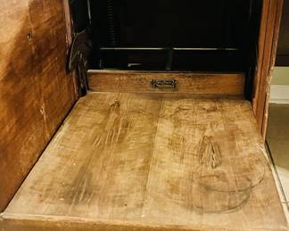 Mid Century Modern
Clemco 2 in 1 Writing Desk & Vanity