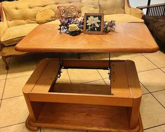 Mid Century Modern Lift Top Coffee Table