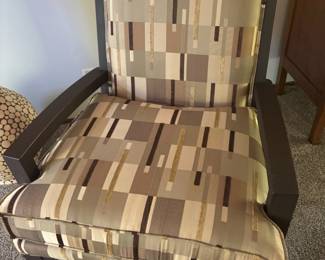 Modern Style Geometric Print Upholstered Arm Chair