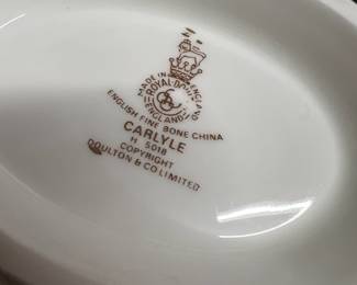 Royal Doulton "Carlyle" English Fine Bone China Set