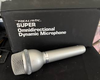 Realistic Super Omnidirectional Dynamic Microphone