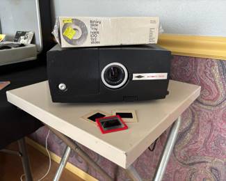 Sawyers Rotomatic Auto Focus Slide Projector